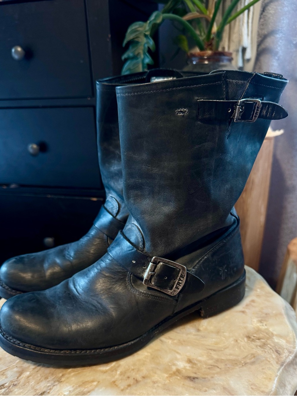 Frye Black Leather Veronica distressed Boots with Buckle - Picture 5 of 8
